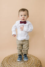 Load image into Gallery viewer, Merlot Bow Tie (Pre-Tied) - EMBR