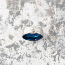 Load image into Gallery viewer, Wood Grain Damascus Steel Ring - Silver/Blue Minimalist - EMBR