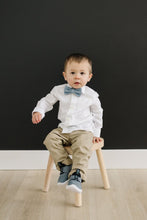 Load image into Gallery viewer, Dusty Bow Tie (Pre-Tied) - EMBR
