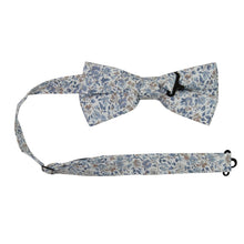 Load image into Gallery viewer, Scorpion Grass Bow Tie (Pre-Tied) - EMBR
