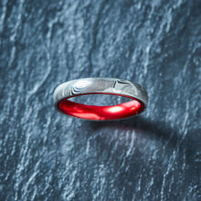 Load image into Gallery viewer, Wood Grain Damascus Steel Ring - Resilient Red - 4MM
