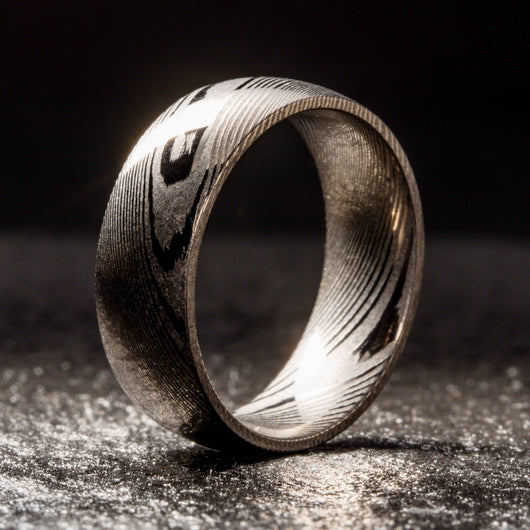 Wood Grain Damascus Steel Ring - Gun Metal Minimalist - EMBR