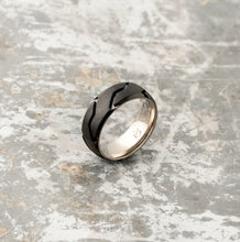 Load image into Gallery viewer, Titanium Ring - Black Striker
