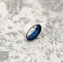 Load image into Gallery viewer, Wood Grain Damascus Steel Ring - Silver/Blue Minimalist - EMBR
